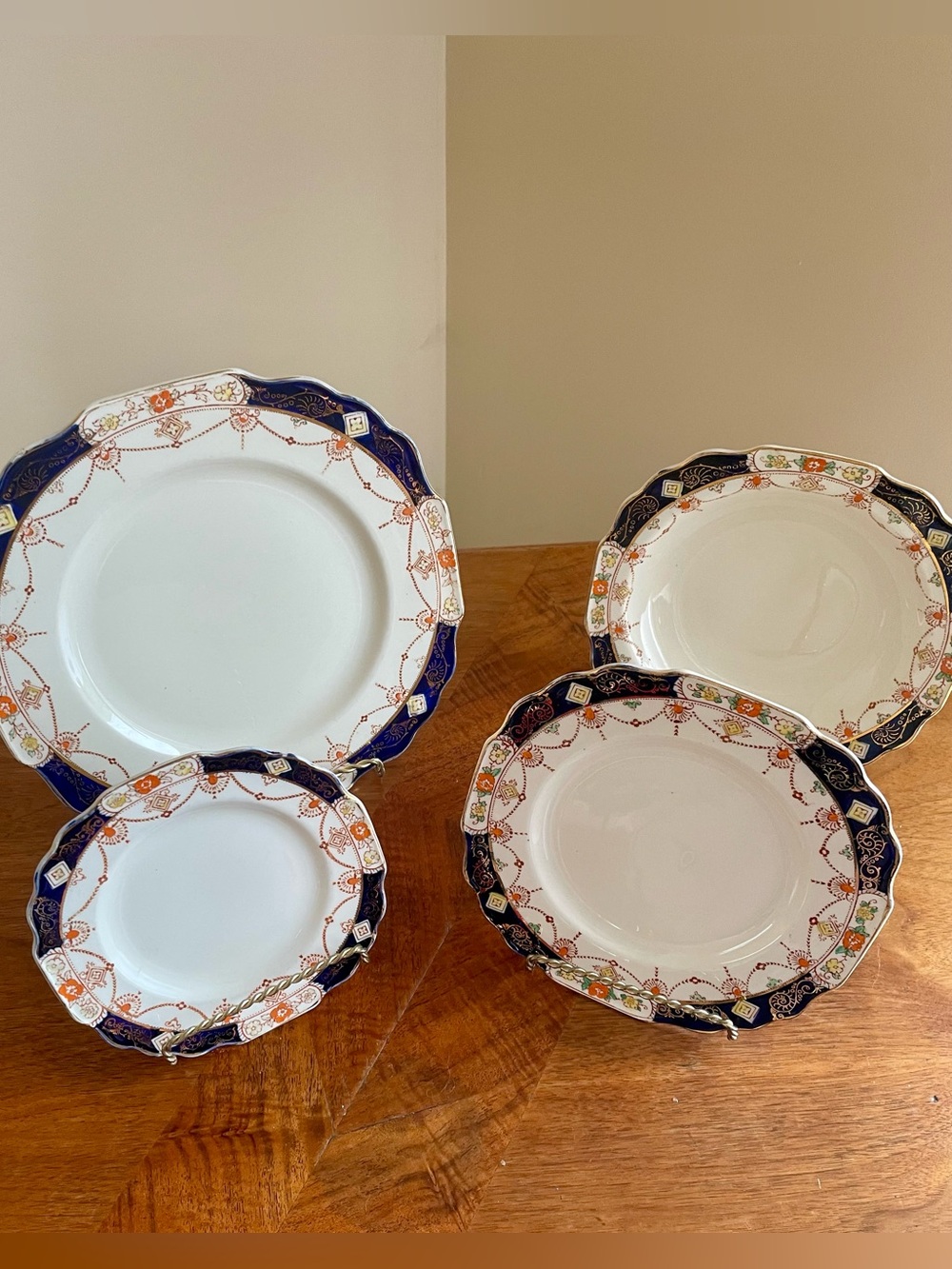 1930’s MYOTT Staffordshire ‘Derby’ Hand-Painted Dinnerware 4-Piece Setting